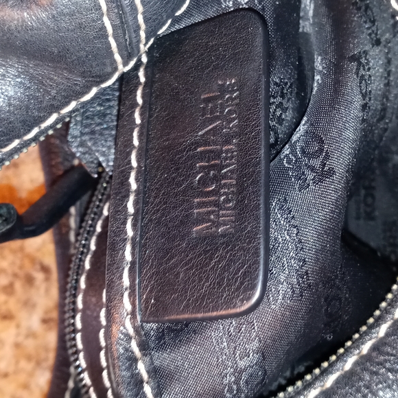 MICHAEL KORS BLACK PEBBLED LEATHER HOBO BAG - Picture 12 of 13